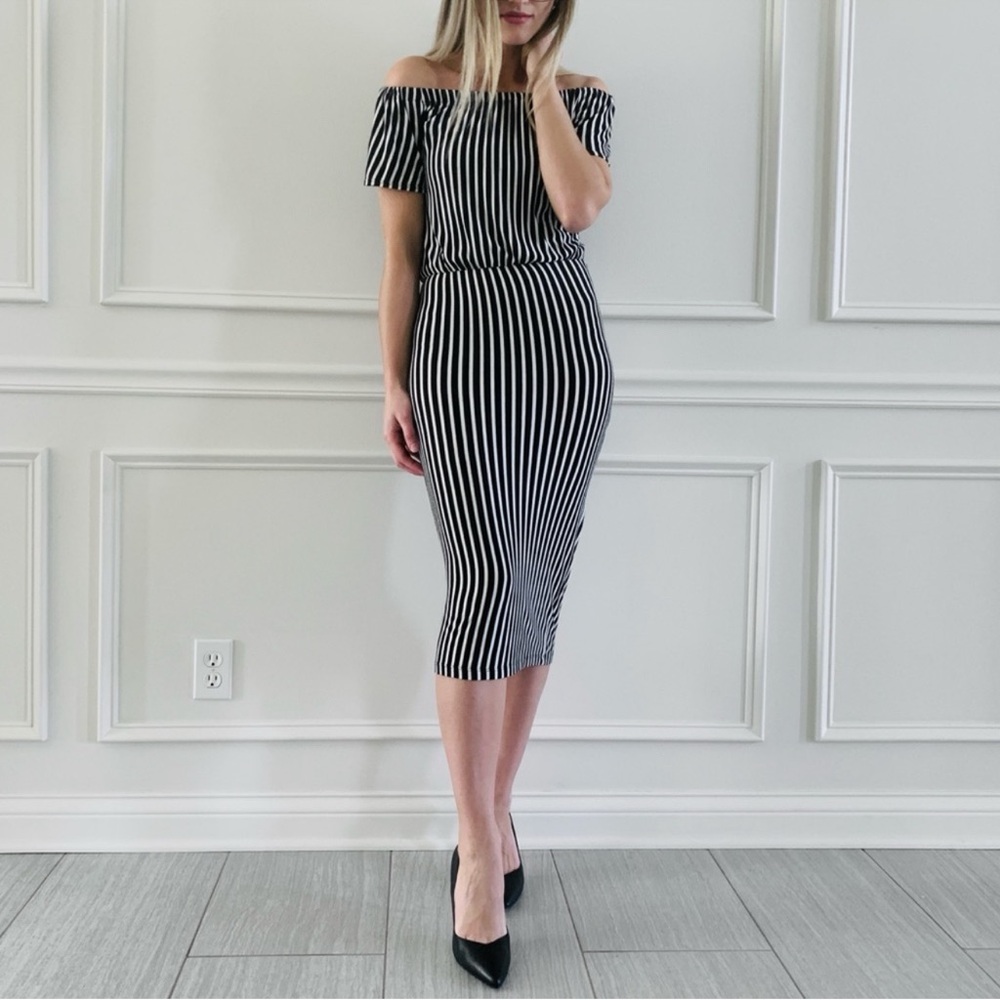 {One Market) Off-Shoulder Striped Midi Dress